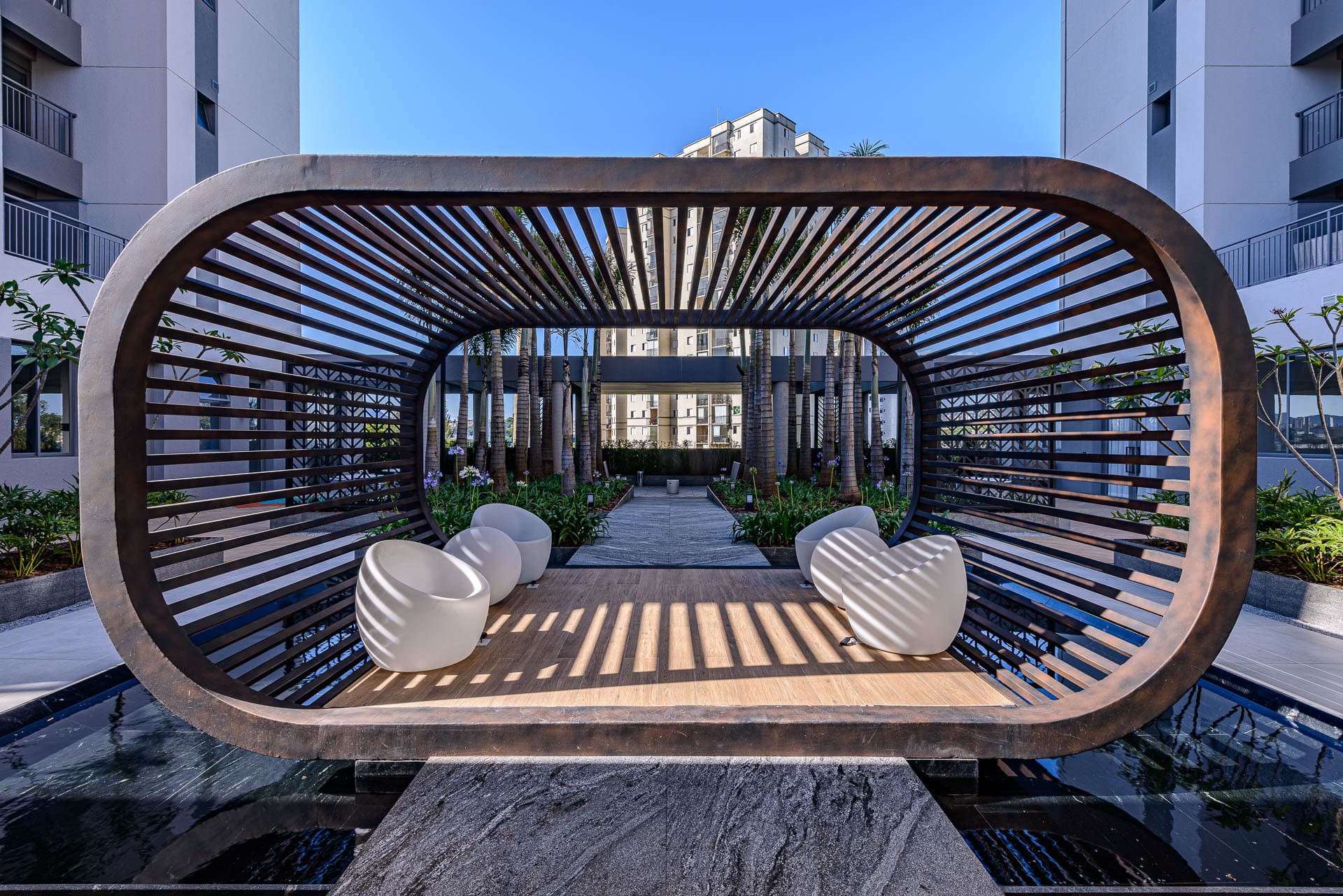 Green Mond -- Foto do Empreendimento Pronto | Praça Central