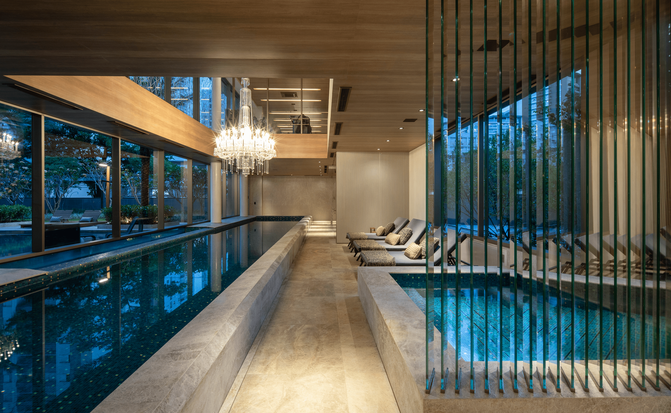 One Sixty -- Foto do Empreendimento Pronto I Piscina Coberta