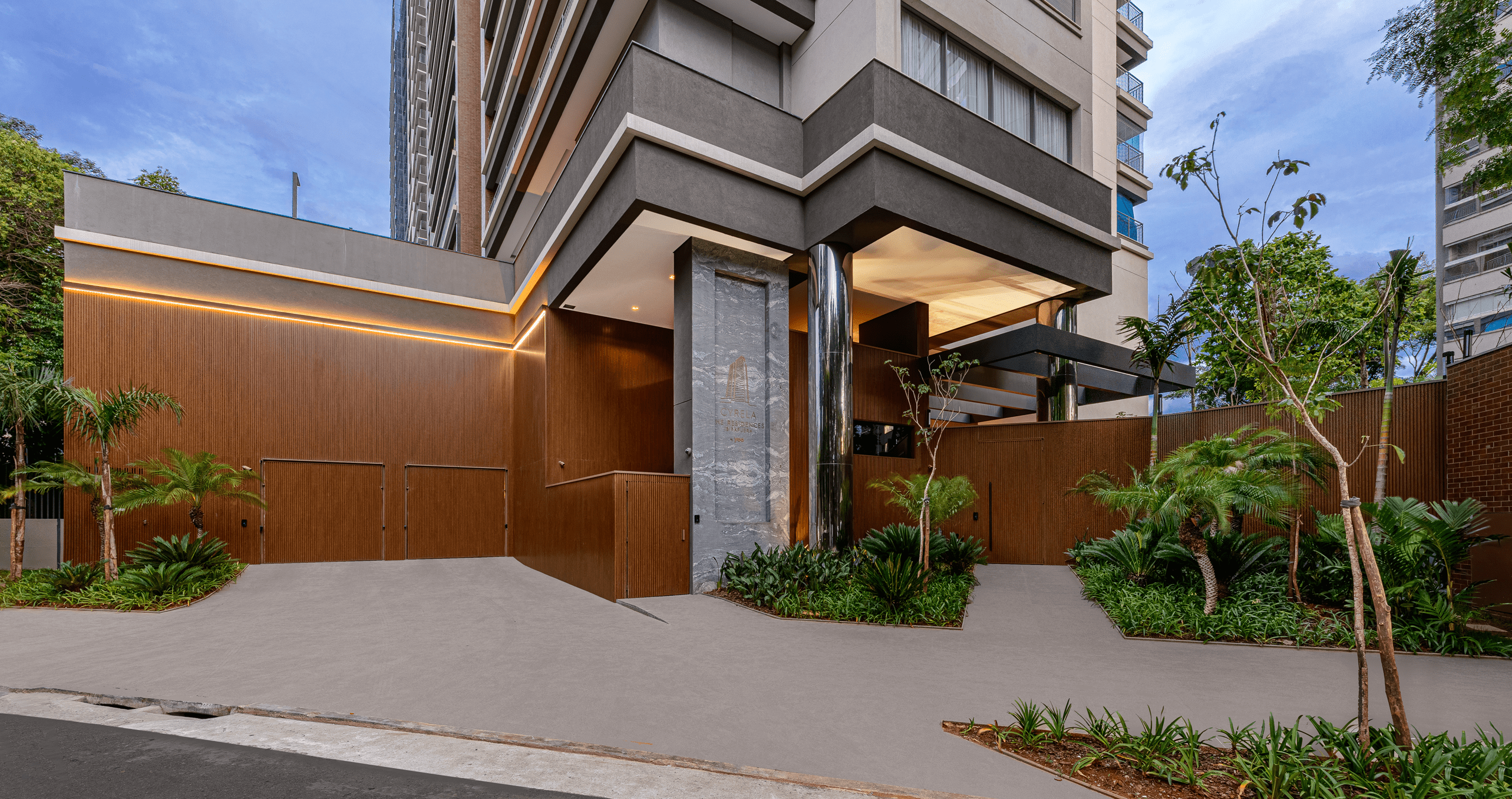 Entrada The Residences