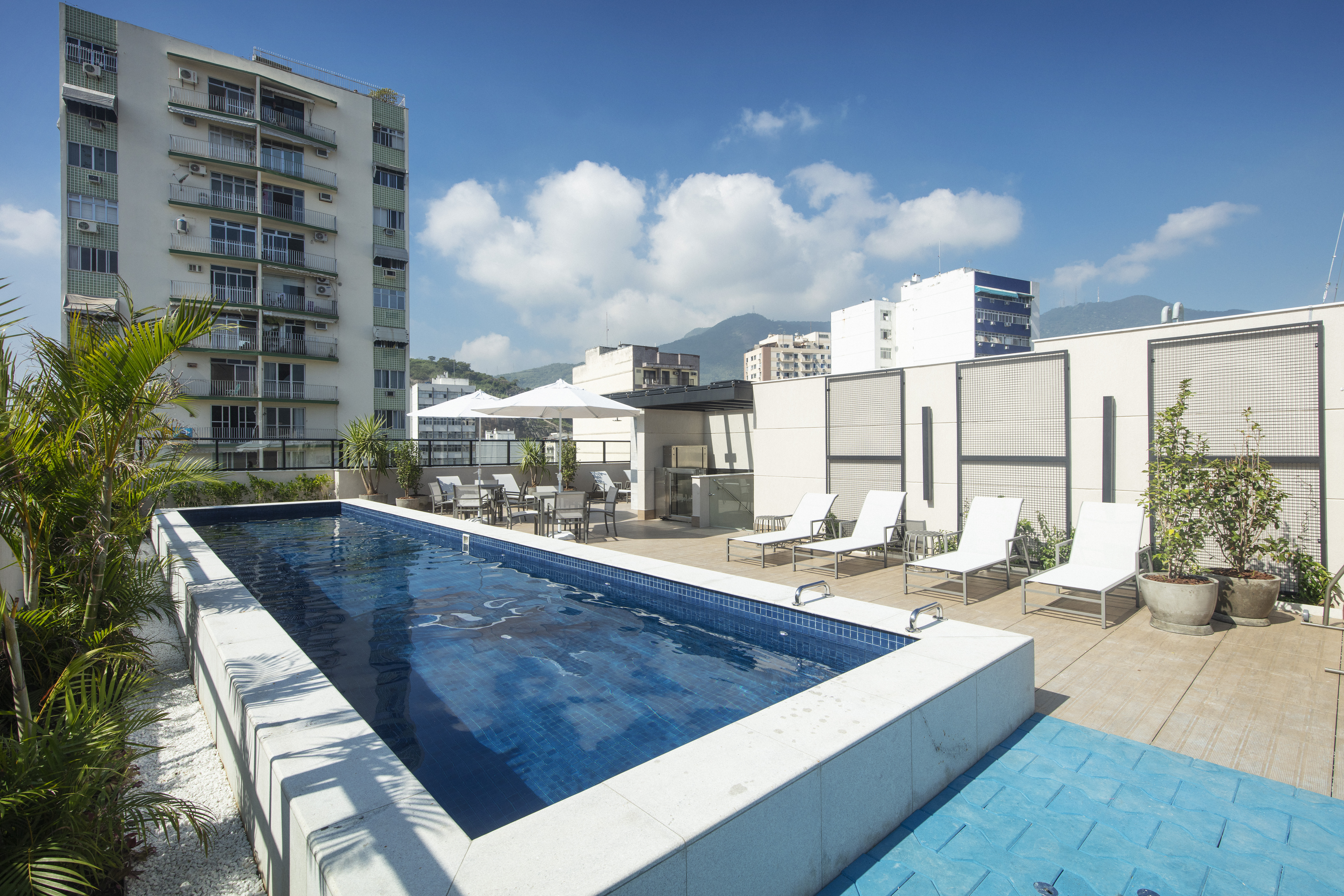 Aura Tijuca -- Piscina Recreativa