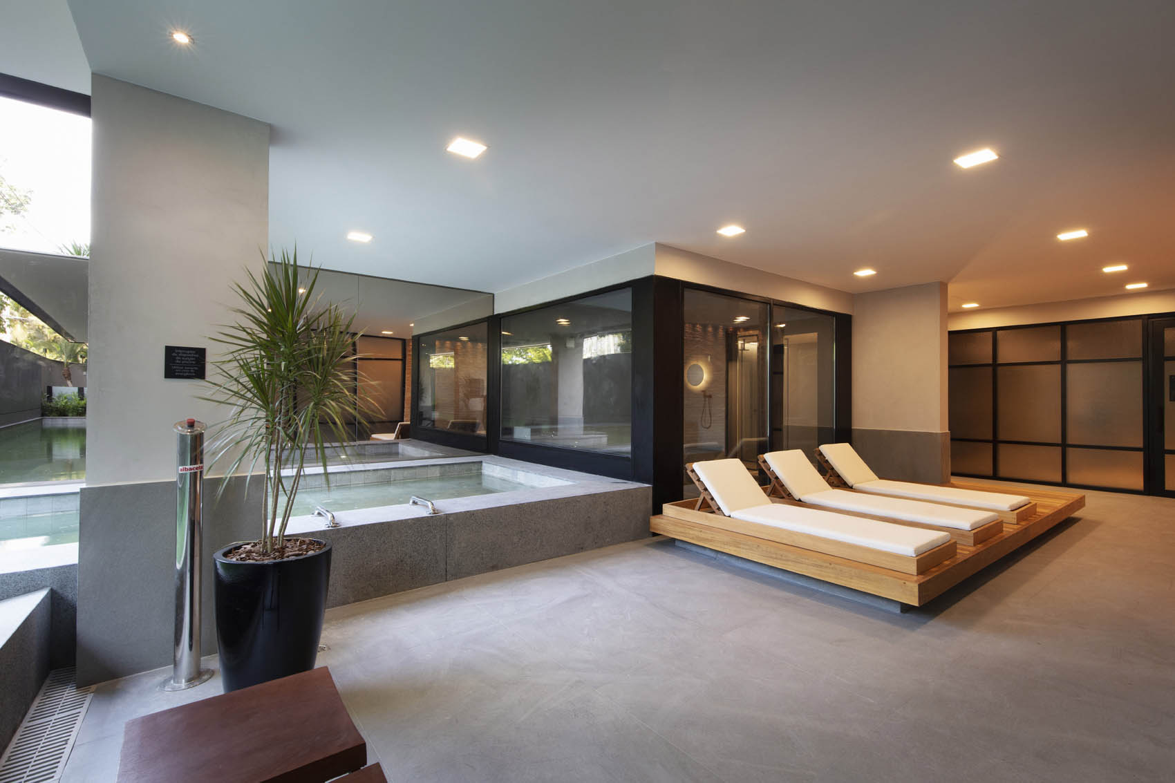 OKA Residence Lagoa -- Piscina