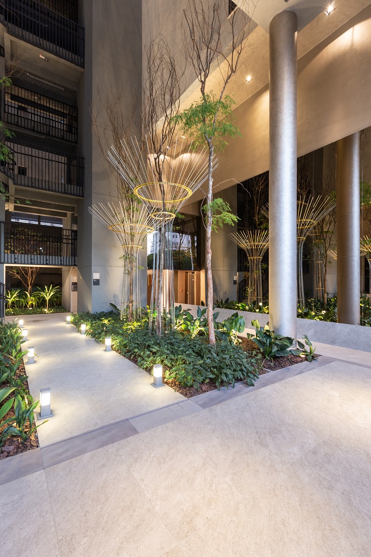 NY, 205 -- Inner Garden