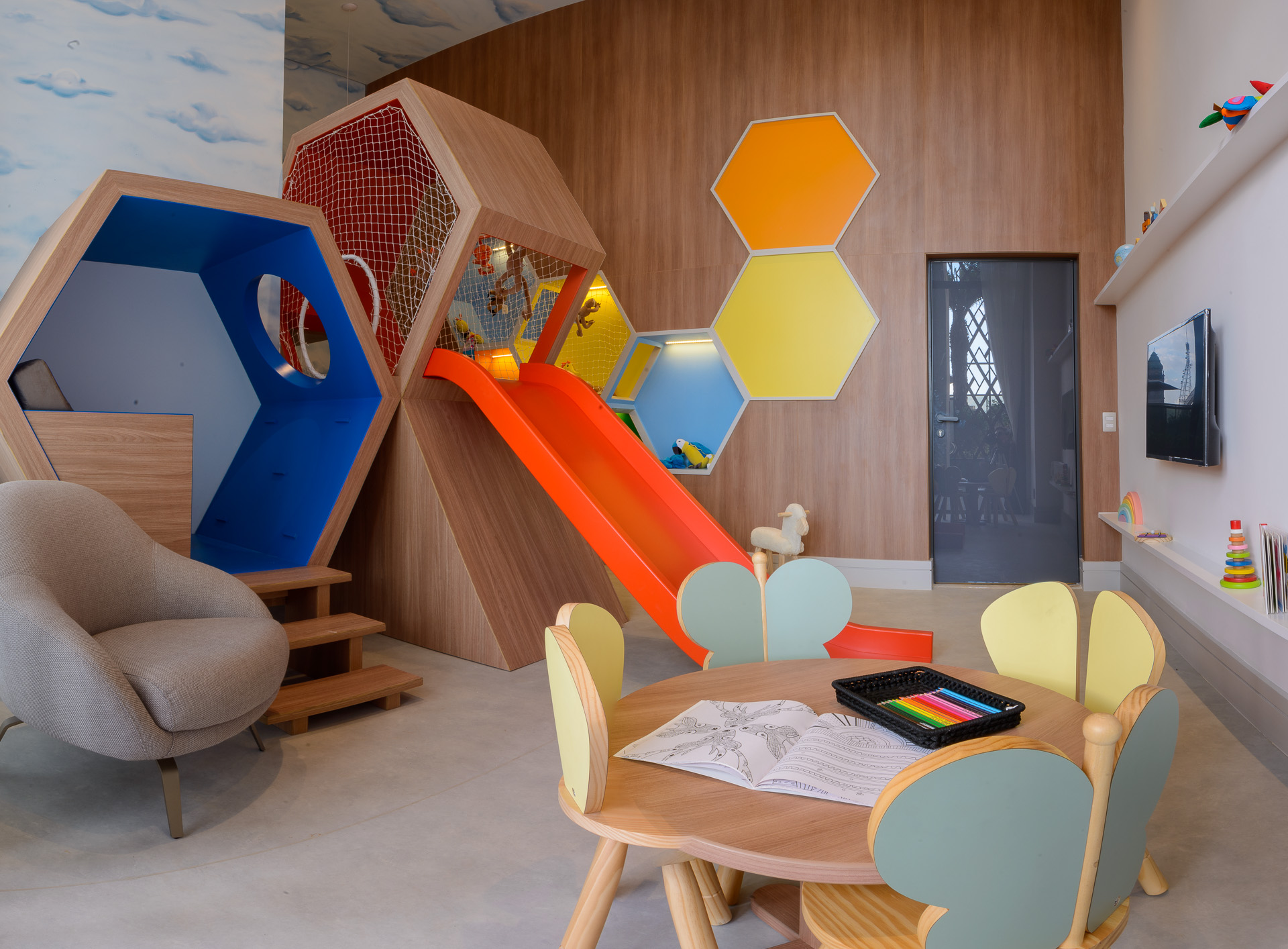 Haus by Yoo -- Foto do Empreendimento Pronto Brinquedoteca