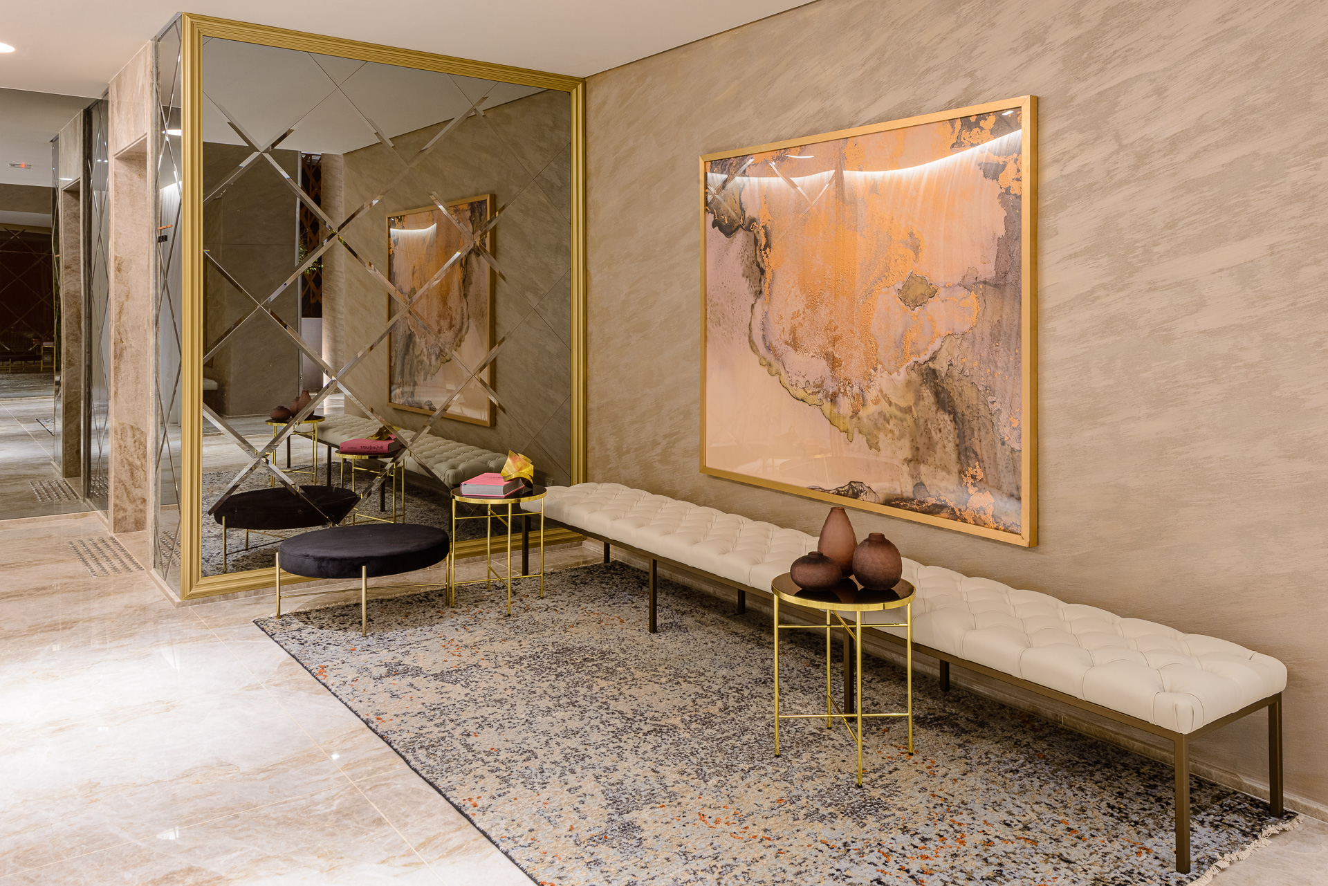 Haus by Yoo -- Foto do Empreendimento Pronto Lobby