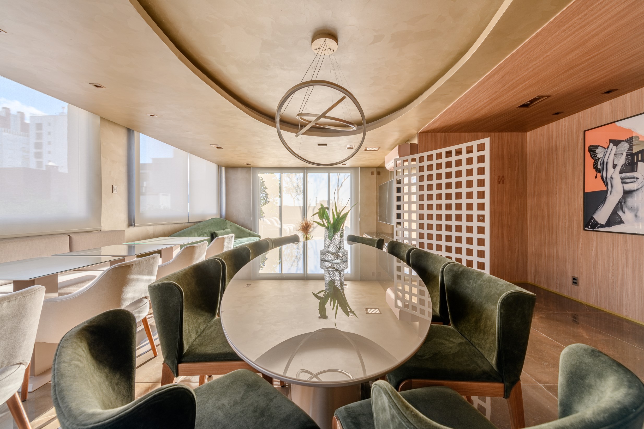 The Arch -- Salão de Festas