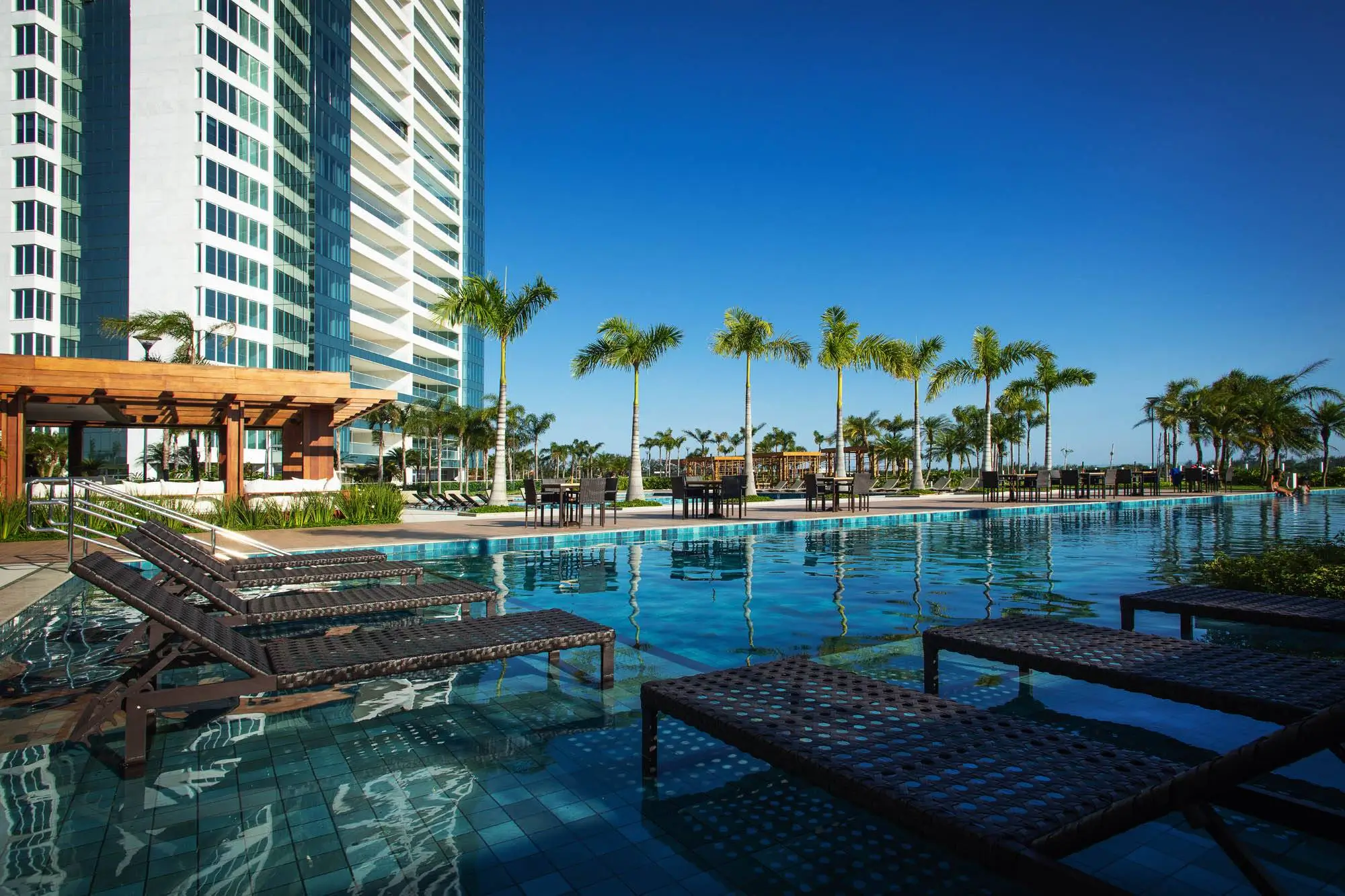 Riserva Golf Vista Mare Residenziale -- Foto Piscina