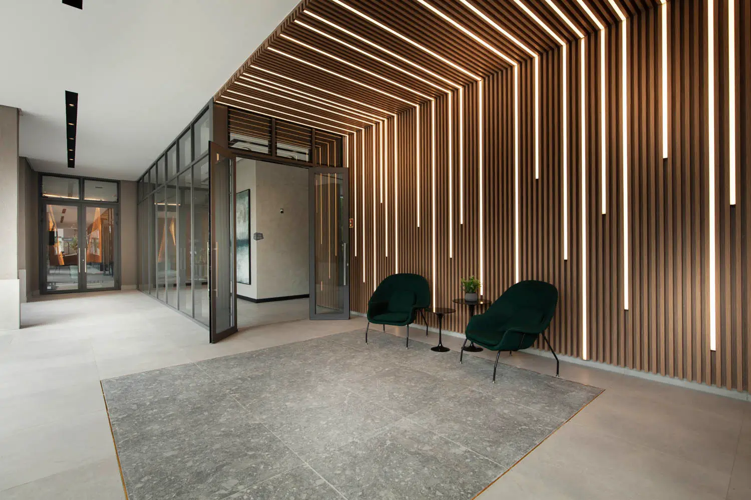 Latitud Condominium Design -- Lobby do Edifício North