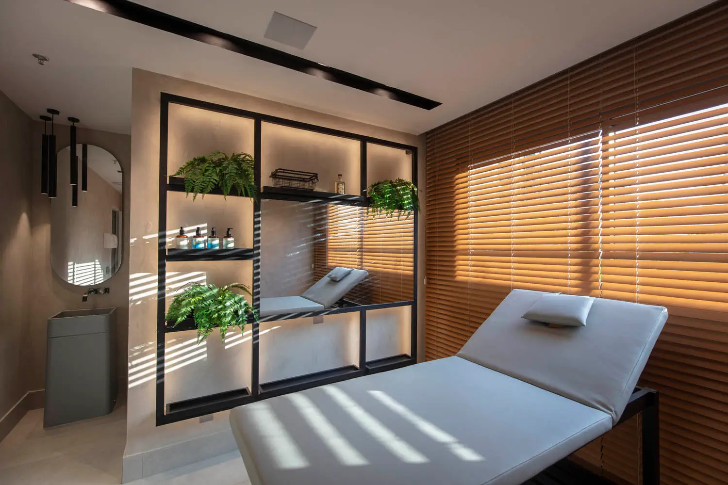 Latitud Condominium Design -- Sala de massagem