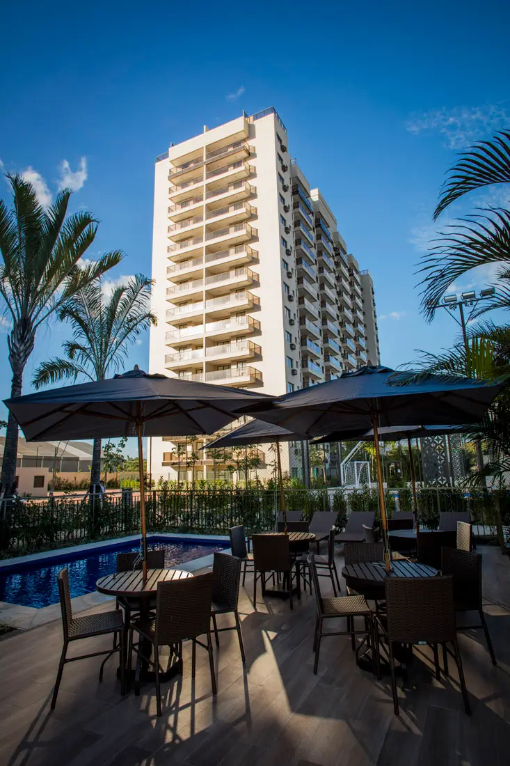 RJZ Cyrela Like Residencial Club -- Piscina