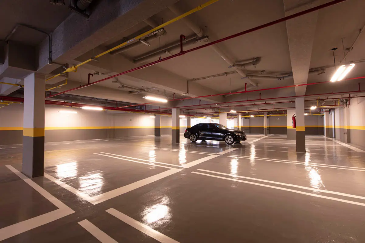 Open Gallery & Design -- Estacionamento