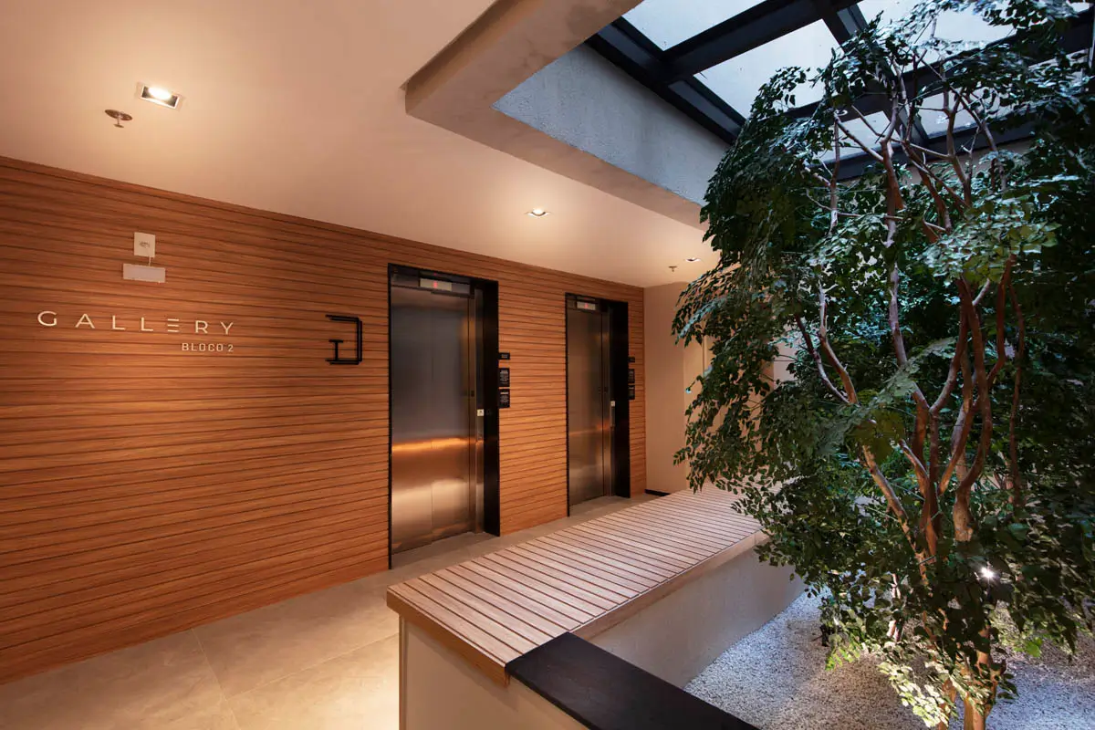 Open Gallery & Design -- Hall do Elevador