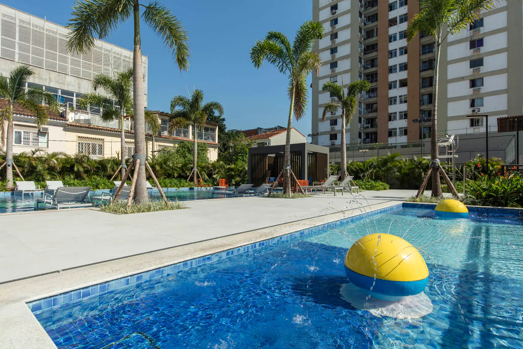 Atmosfera Condominium Park -- Piscina Infantil