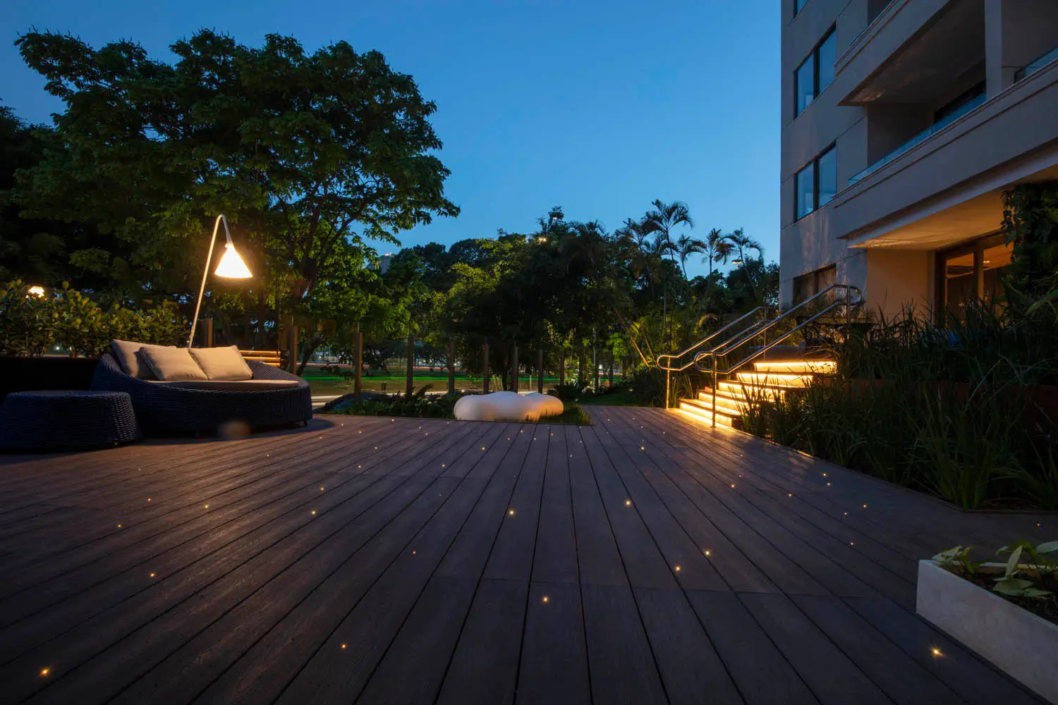 Rio By Yoo -- Áreas externas noturnas