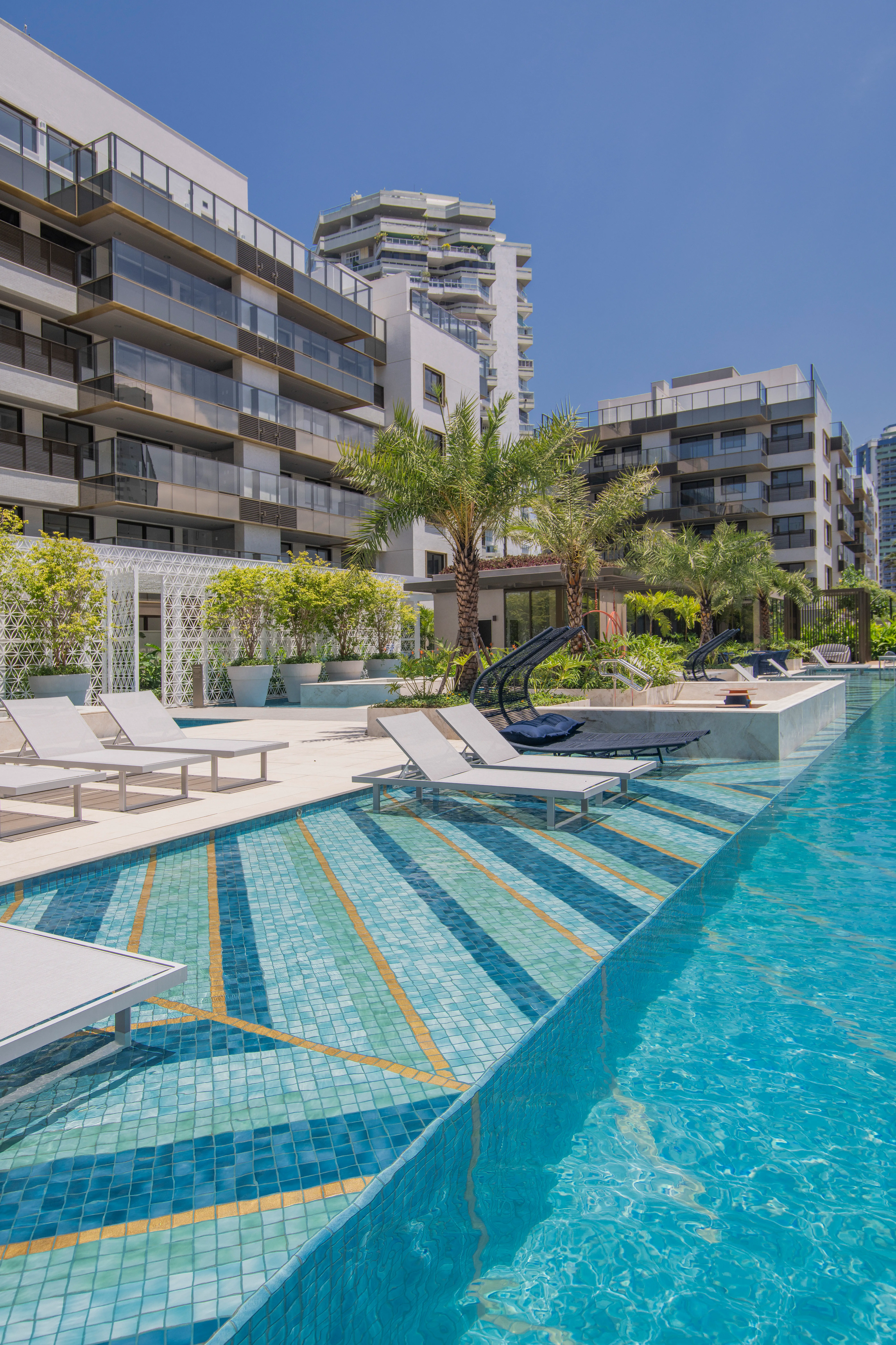 Wave by Yoo -- PISCINA DE 25M