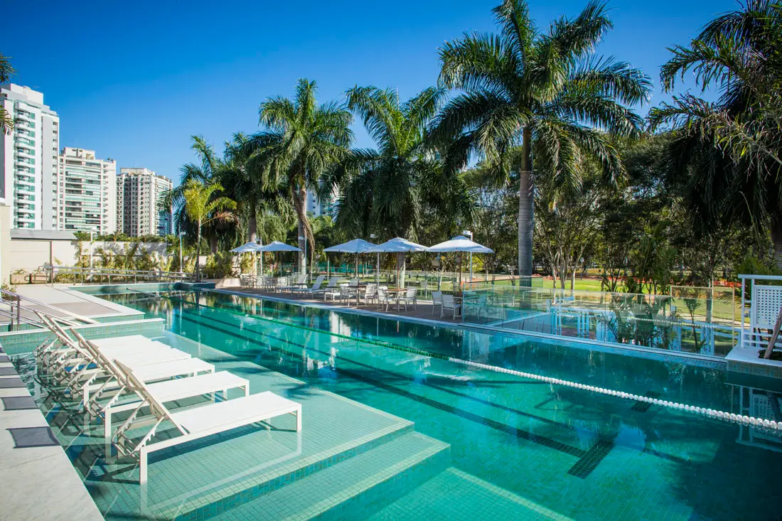 In Side Península Home Design -- Piscina