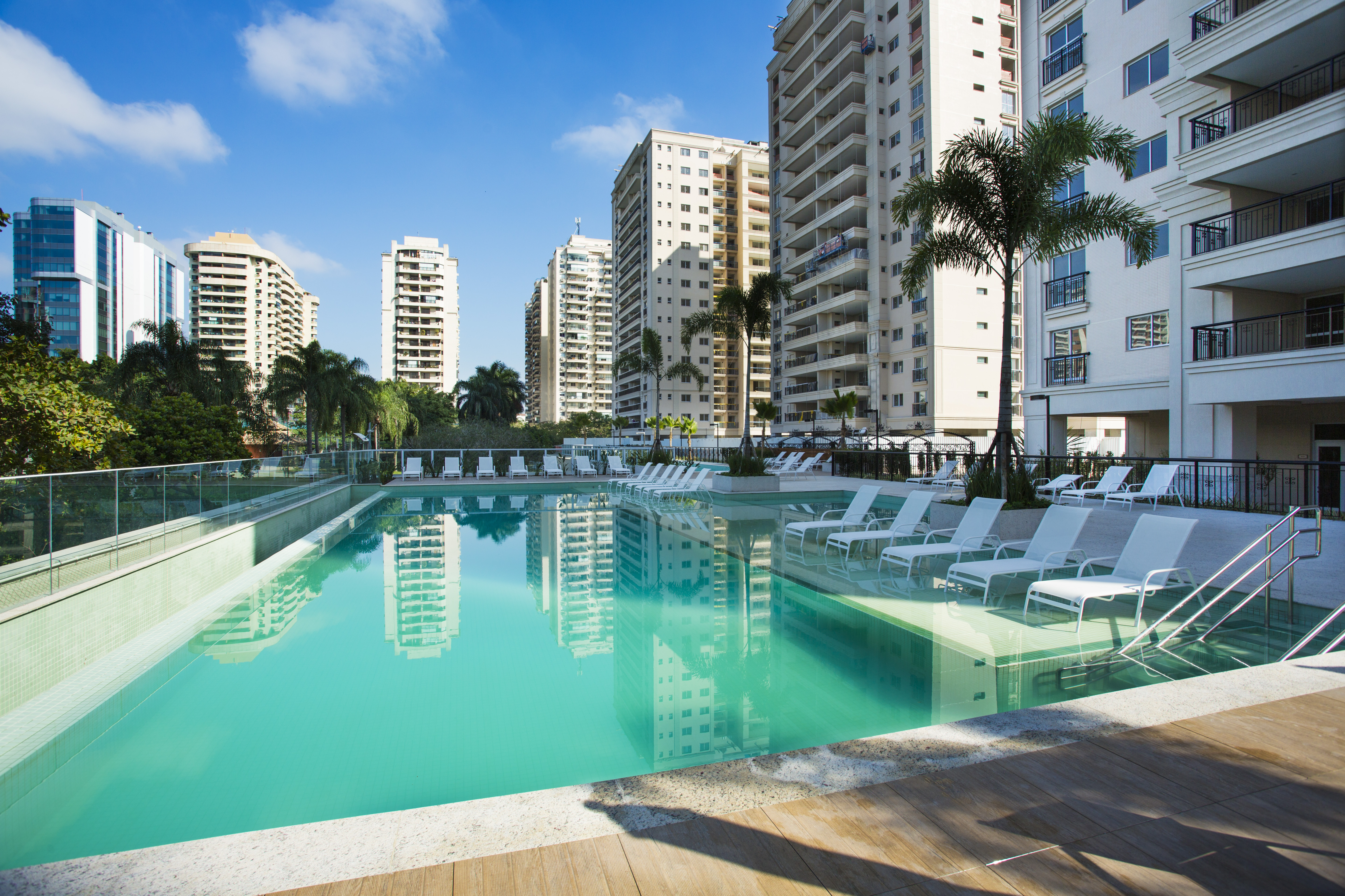 360° On the Park -- Piscina de 25m