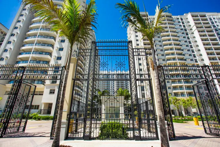 Maayan Cidade Jardim -- PORTÃO MONUMENTAL