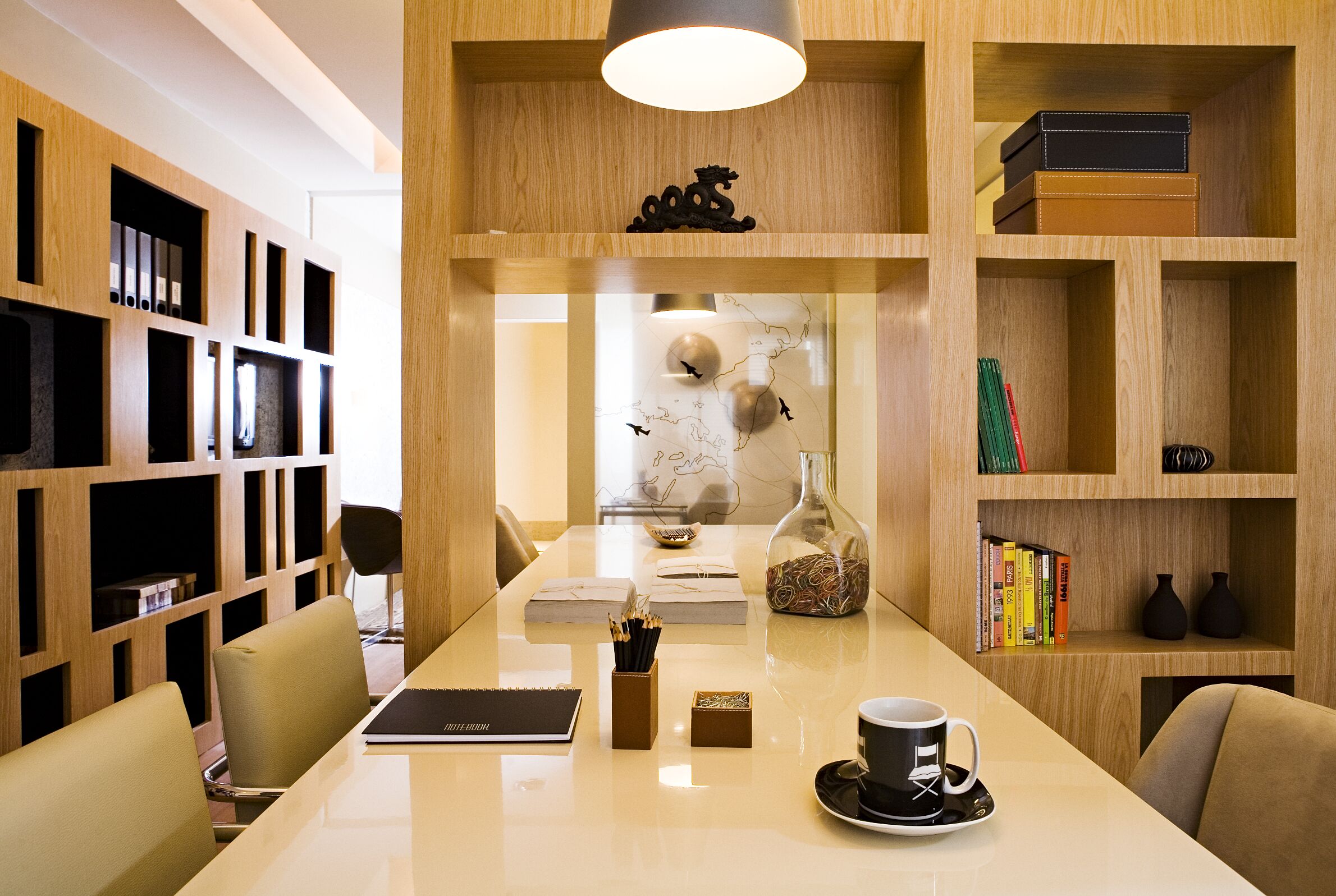 Península Office -- SALA COMERCIAL