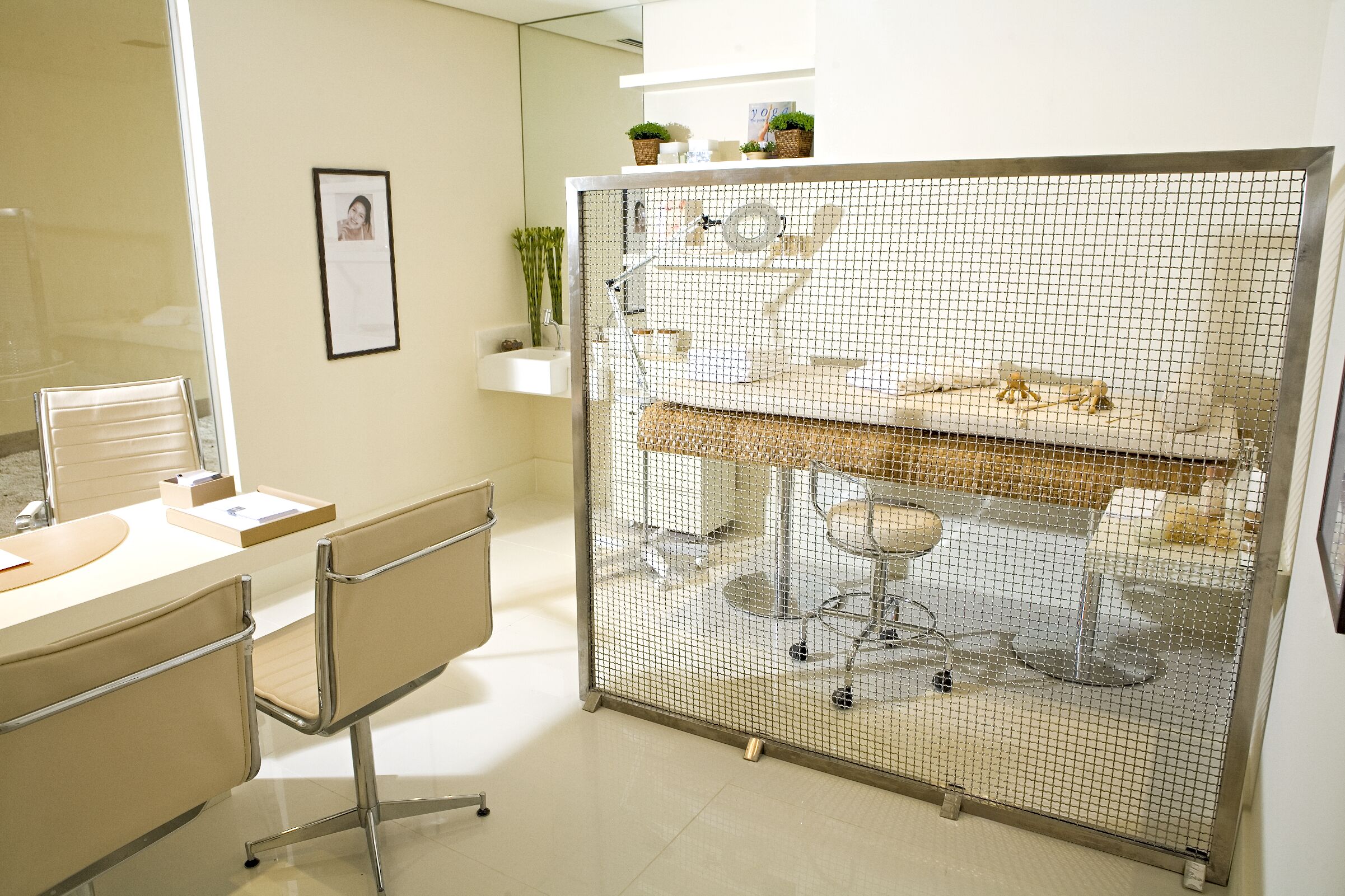 Península Office -- SALA COMERCIAL