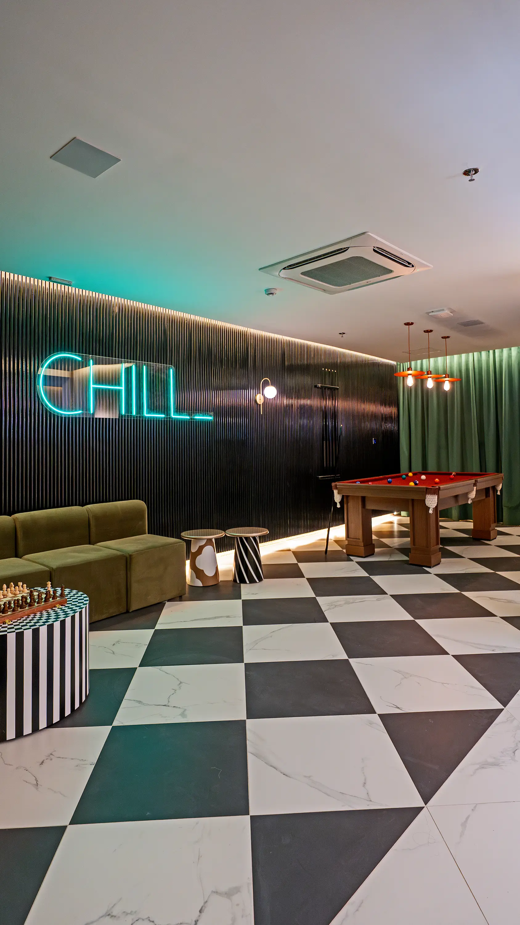 On the Sea Arpoador -- SALÃO DE JOGOS