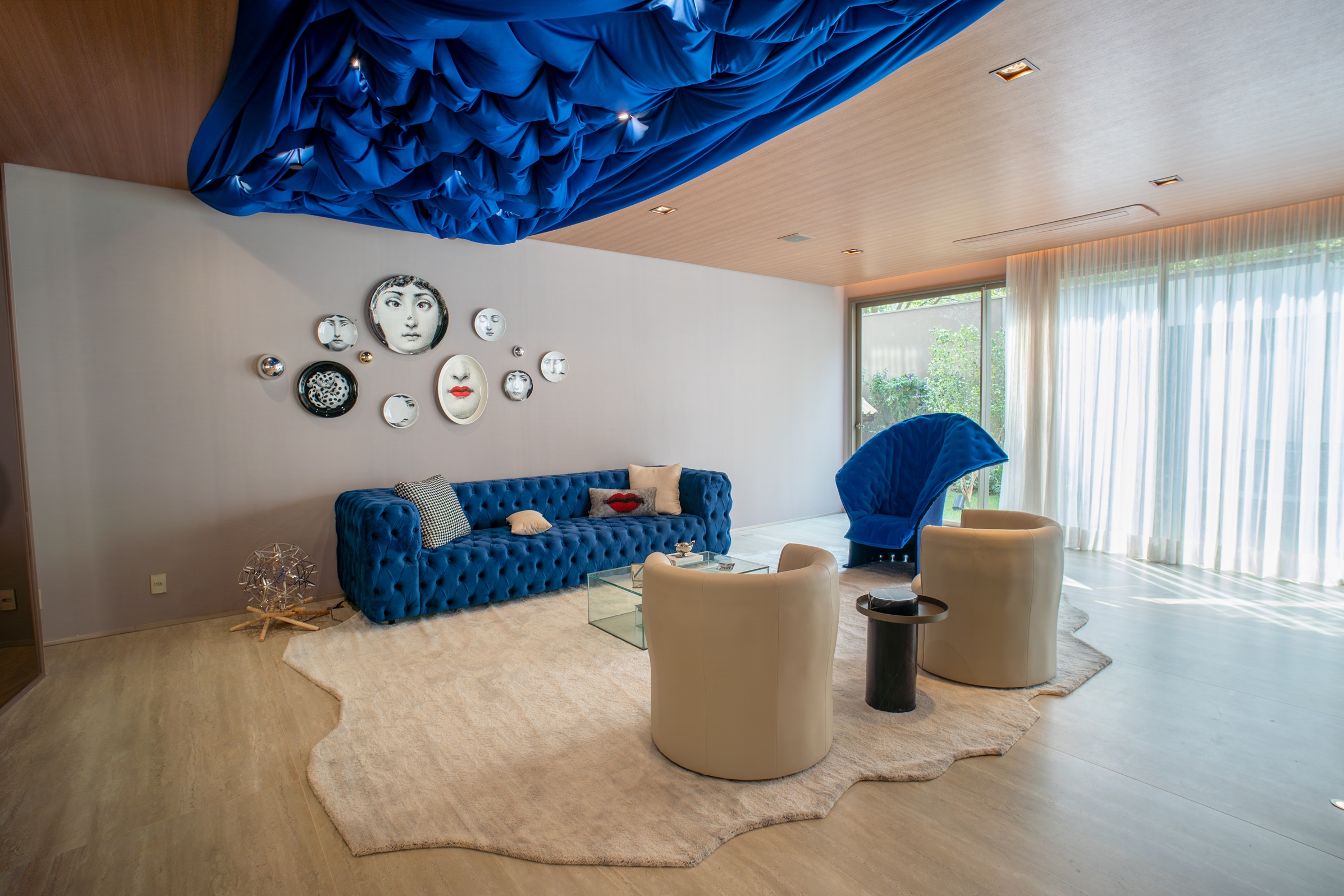 Cyrela Moema By Yoo -- Empreendimento Pronto | Blue Bar