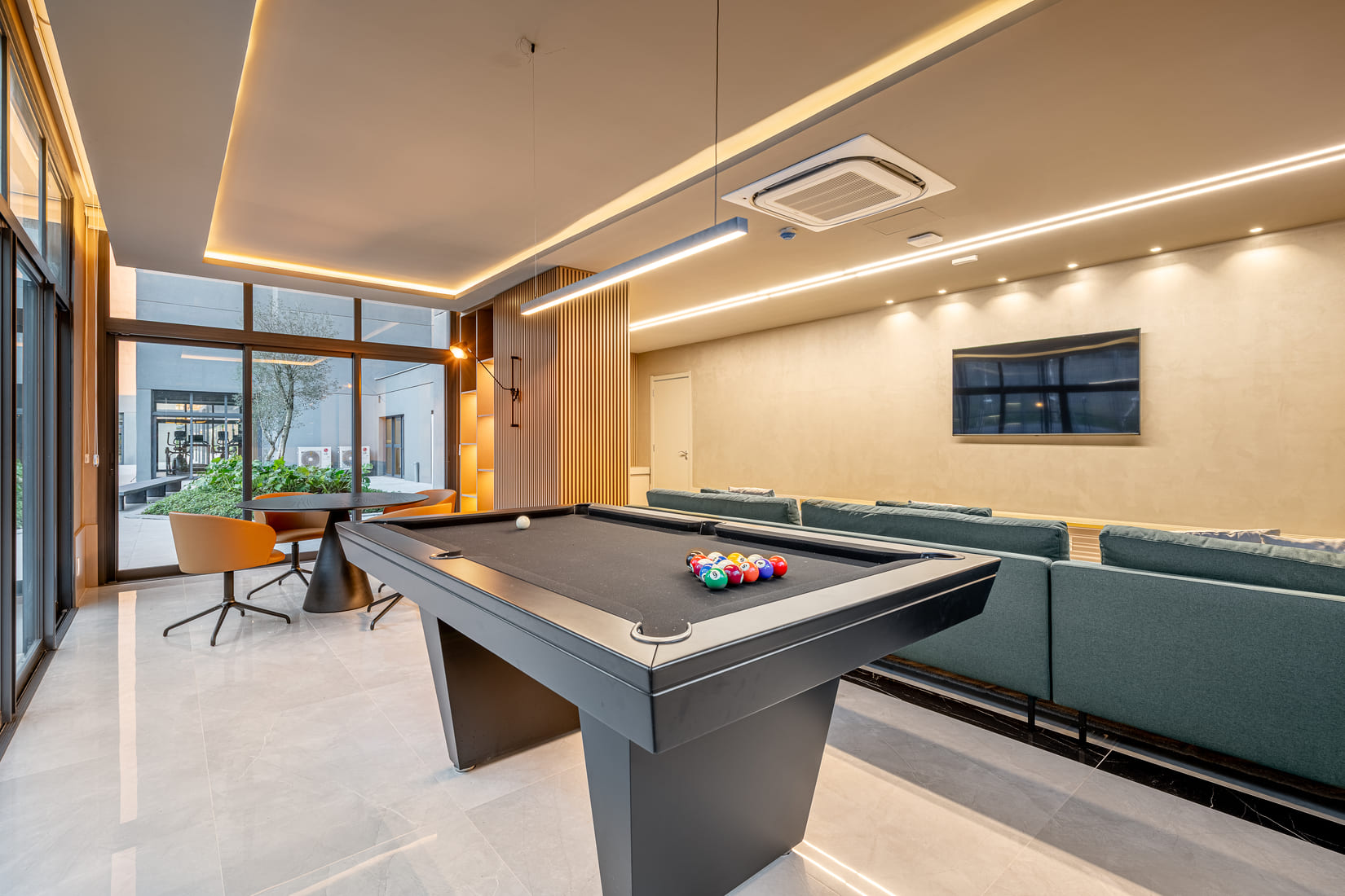 The Park Inspired by Dror -- Sala de Jogos