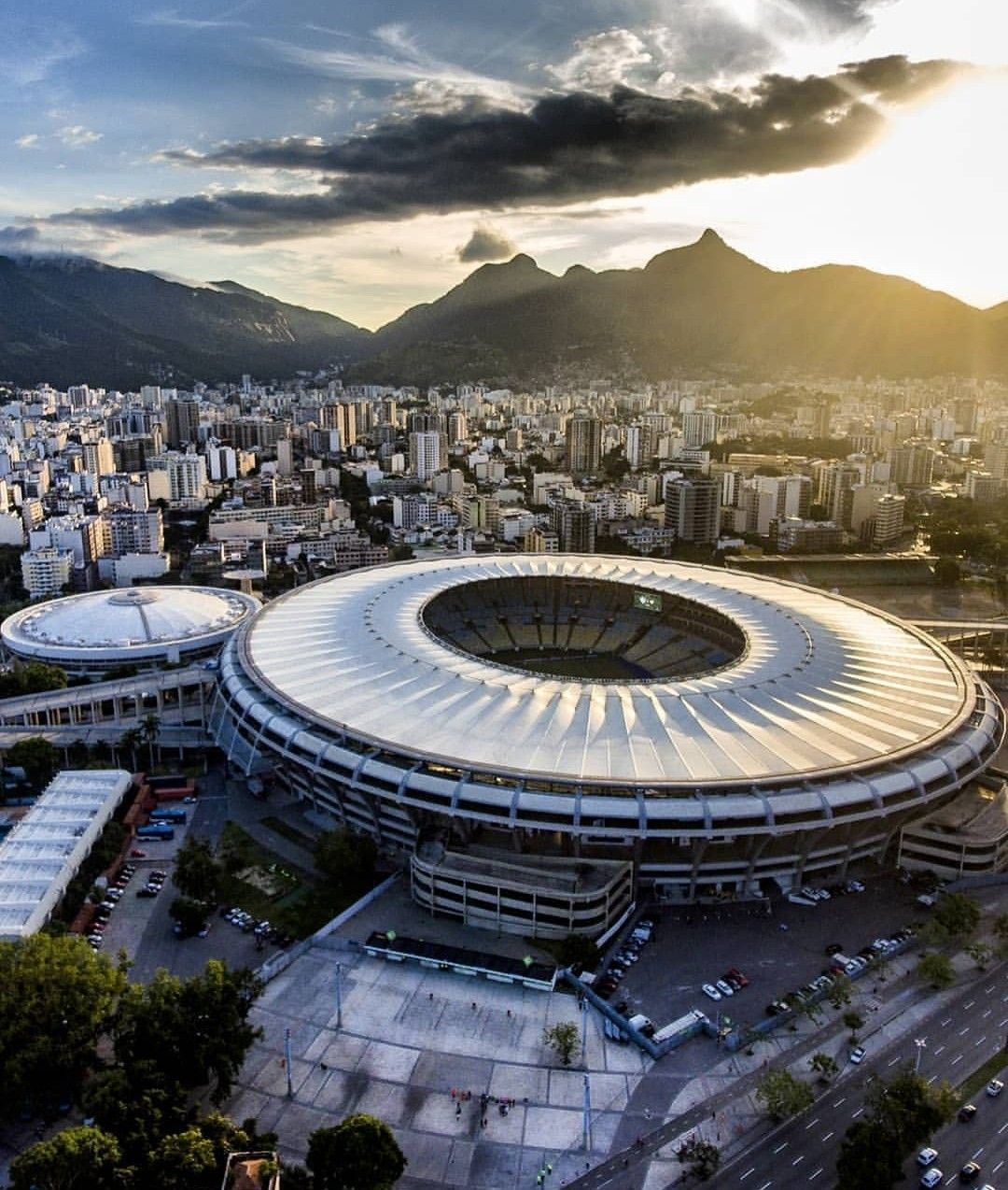 Estádio Jornalista Mário Filho, mais conhecido como Maracanã