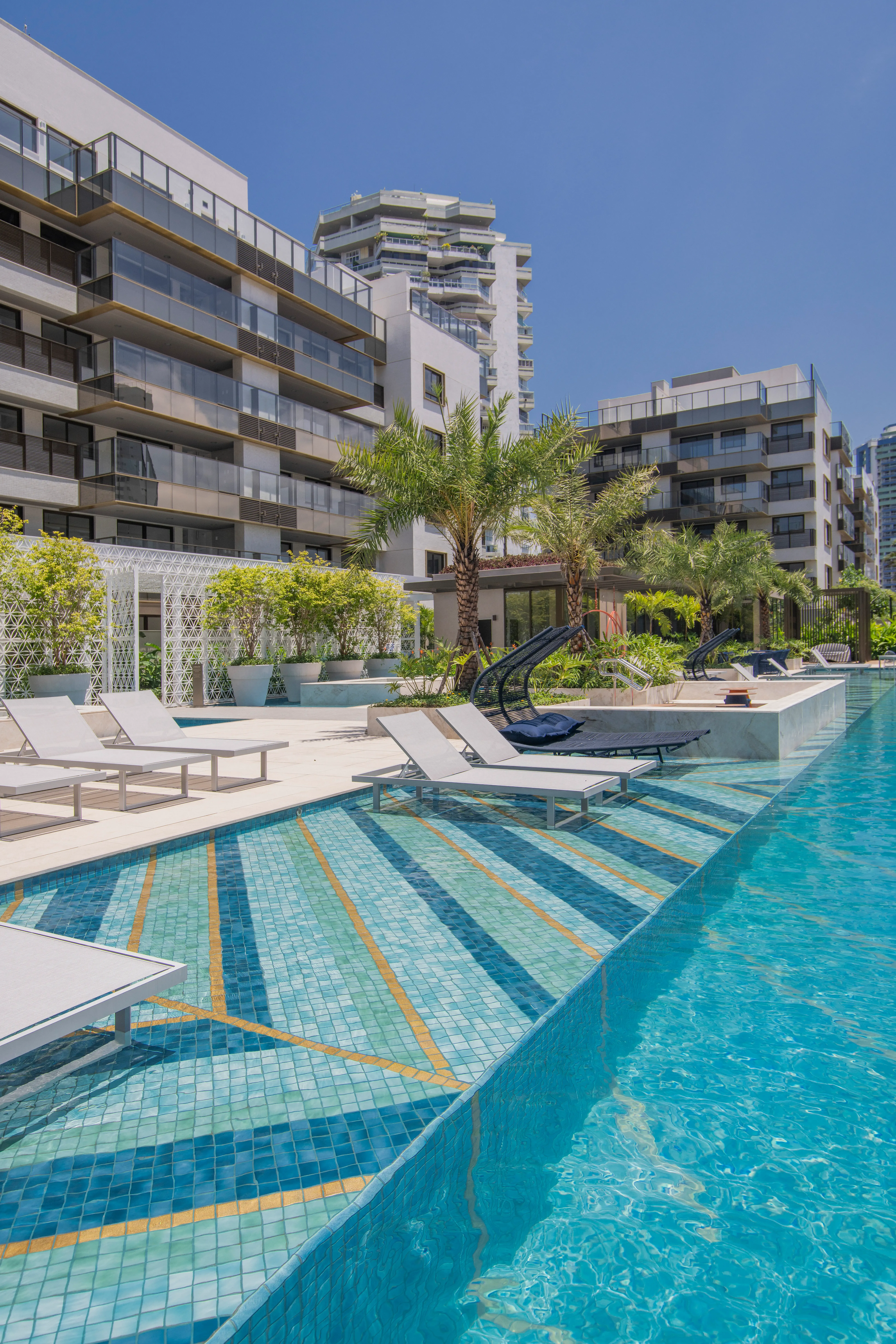 PISCINA DE 25M