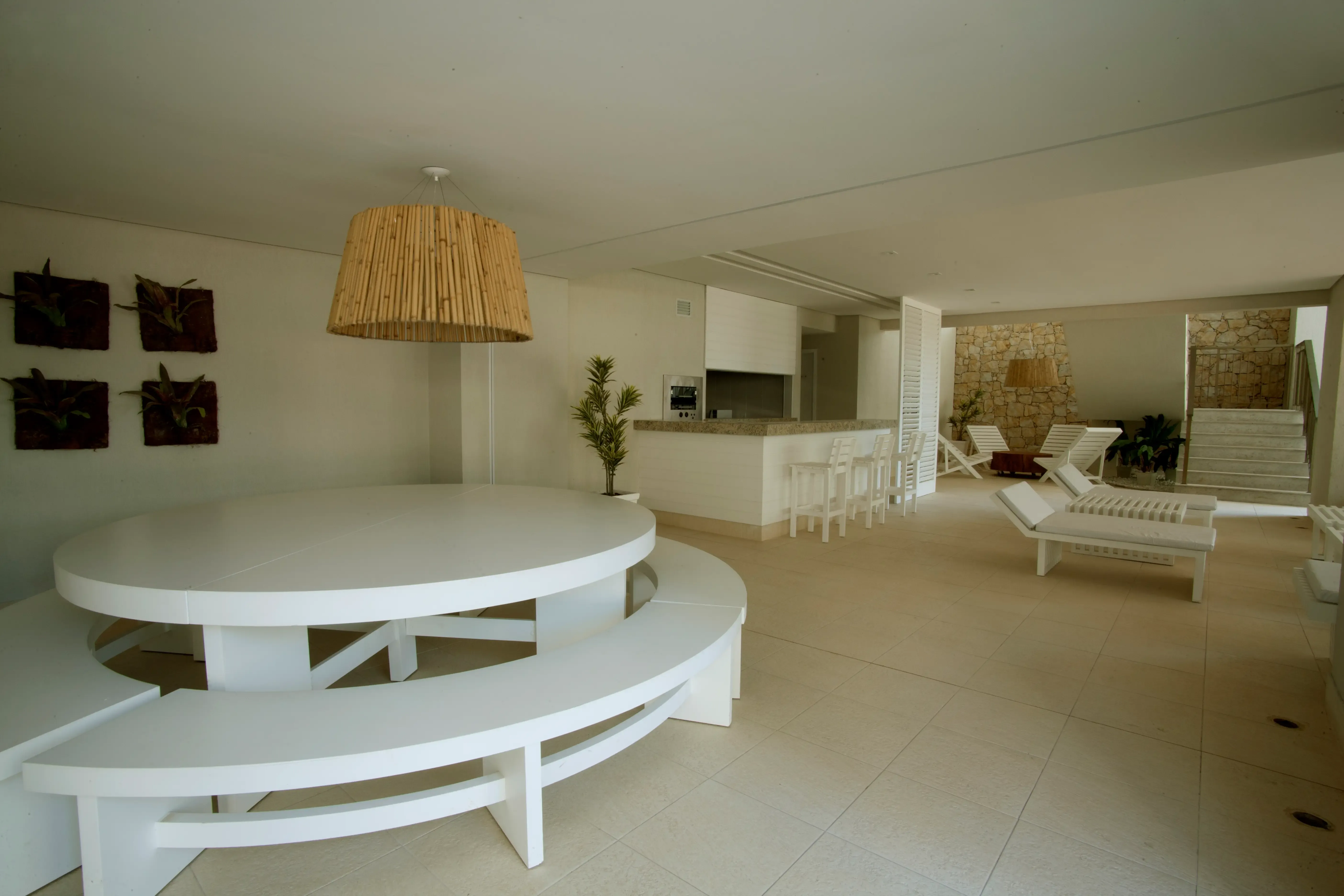 LOUNGE DE GESTAS COM CHURRASQUEIRO