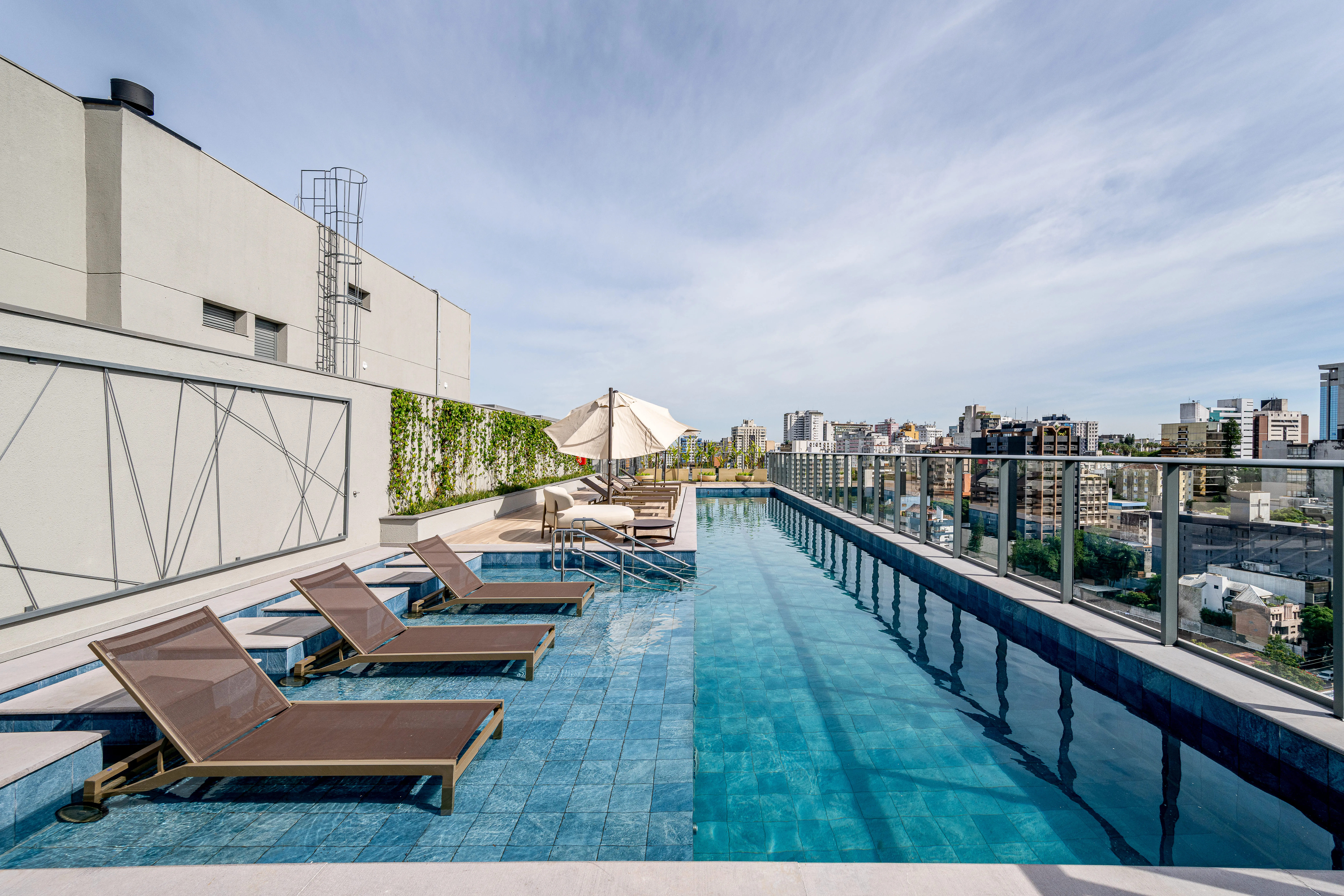 Imagem real da Piscina